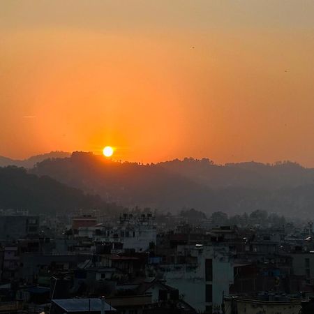 Yog Hostel กาฐมาณฑุ ภายนอก รูปภาพ