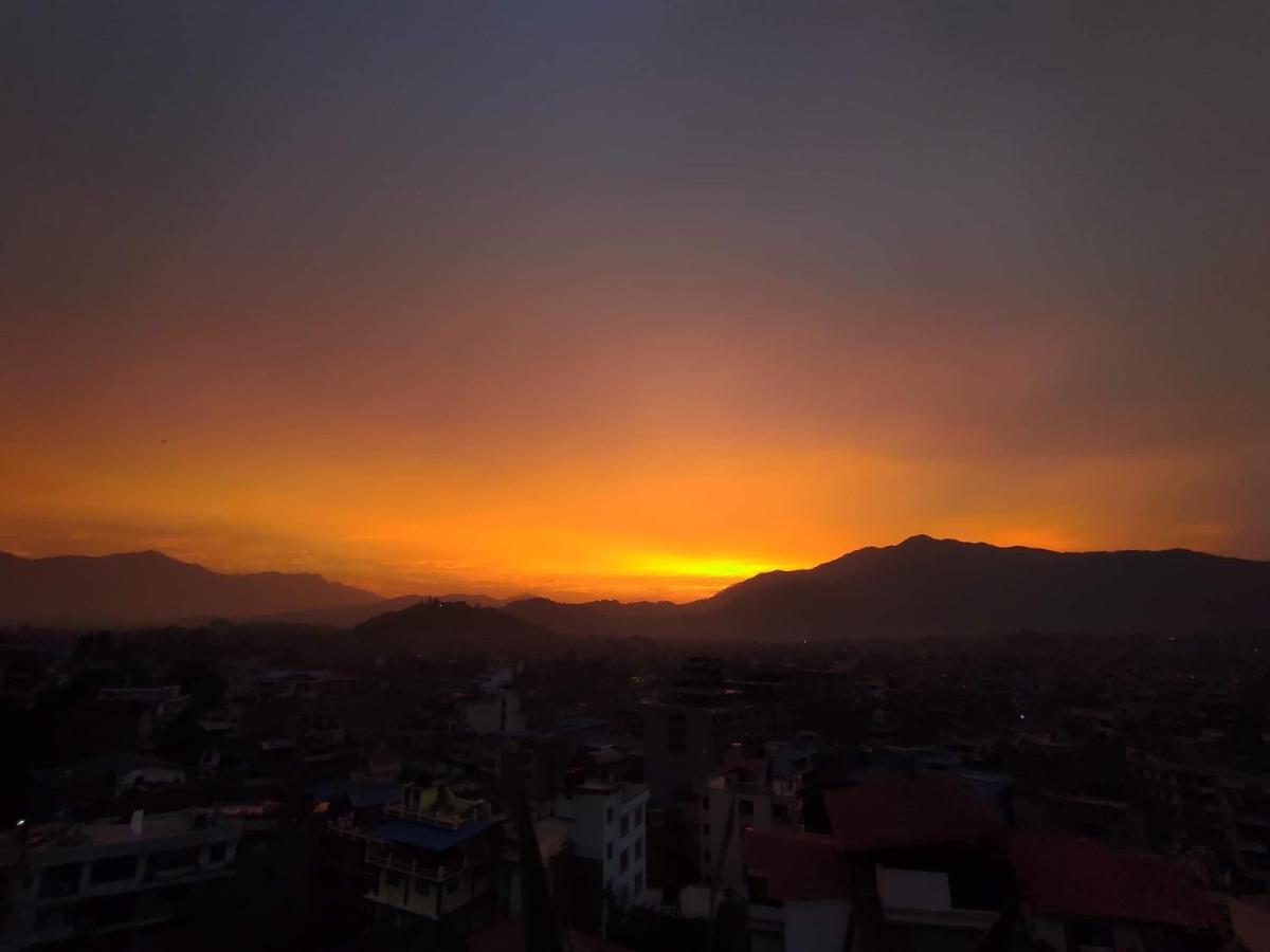 Yog Hostel กาฐมาณฑุ ภายนอก รูปภาพ