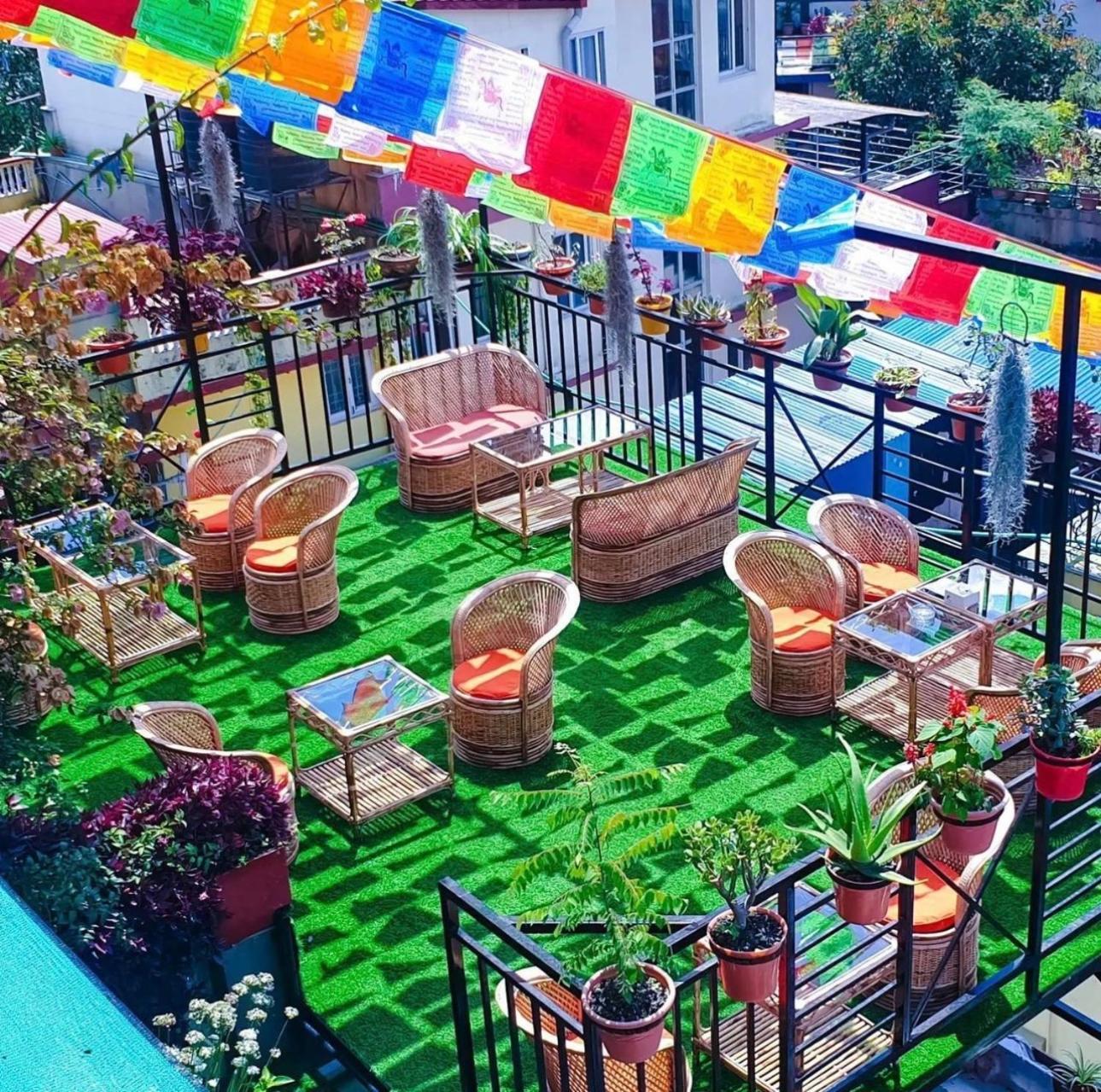 Yog Hostel กาฐมาณฑุ ภายนอก รูปภาพ